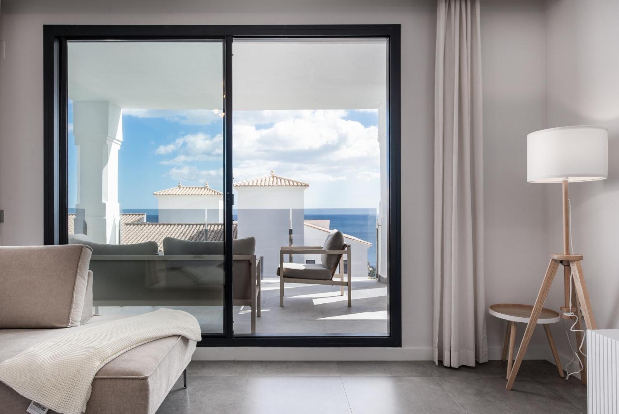 Luxurious Apartment With Sea Views Blue Suites B2-103 Manilva Dış mekan fotoğraf